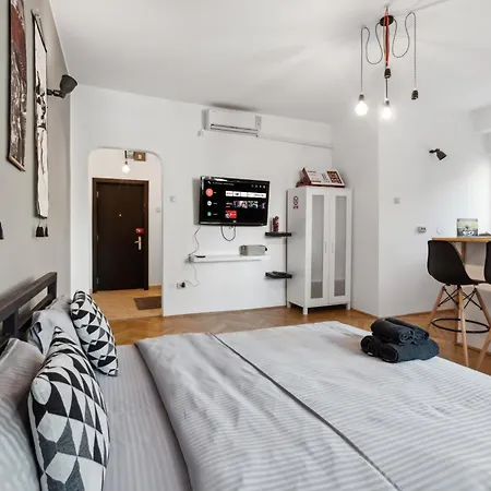 Chic Studio Old Town 1 * Bucharest