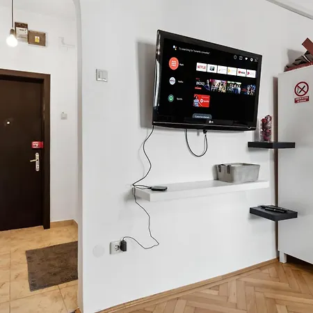 Chic Studio Old Town 1 Apartment
